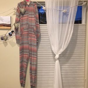 super cute hollister onesie